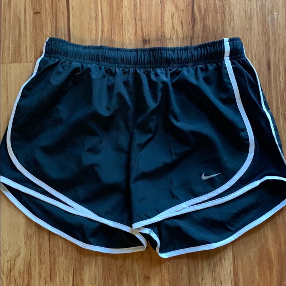 NEVER BEEN WORN Navy Nike Shorts
